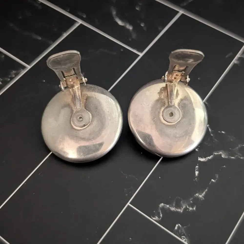 Vintage Clip On Earrings 1